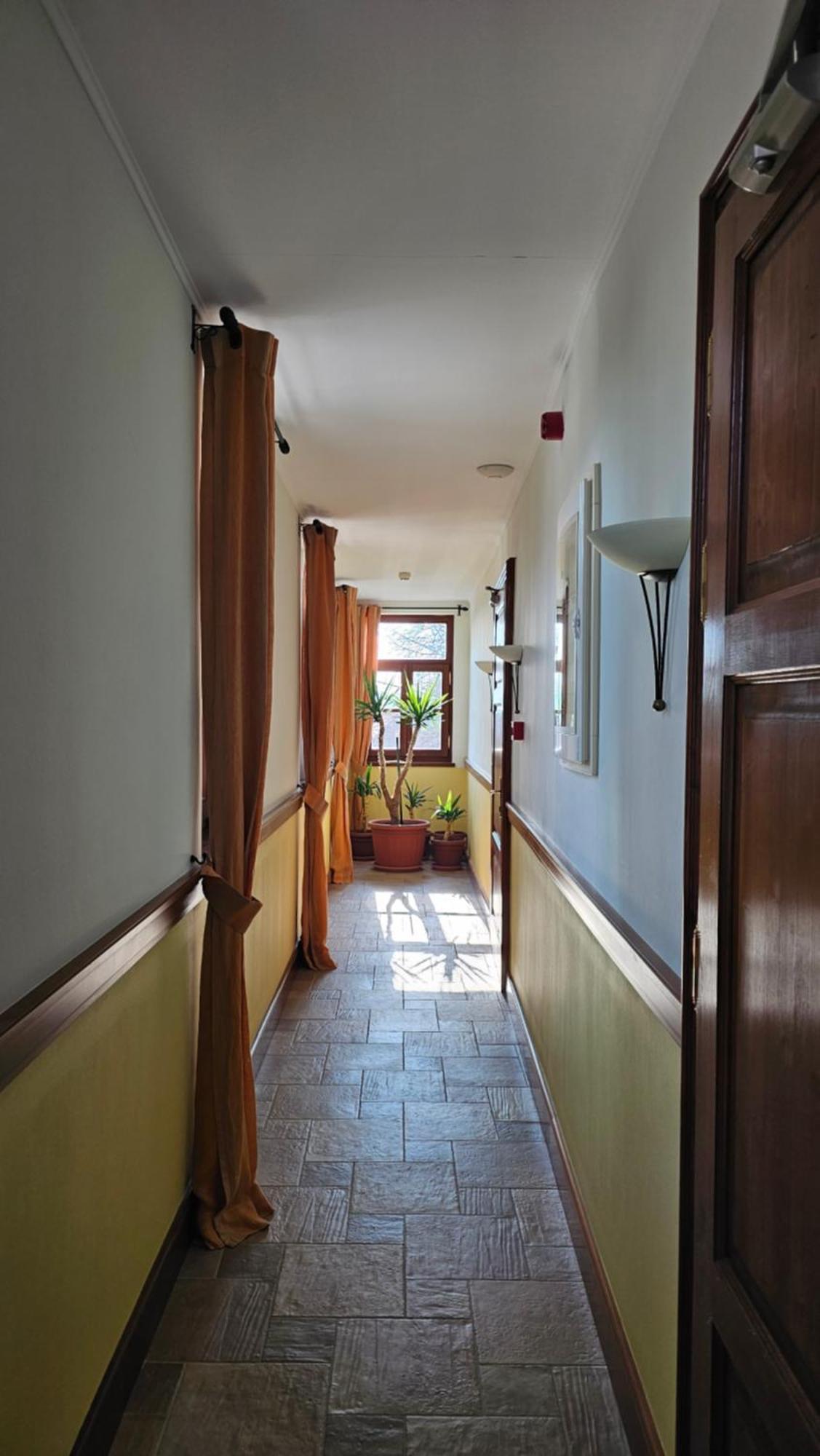 Bártfay Udvarház Tállya Exterior foto